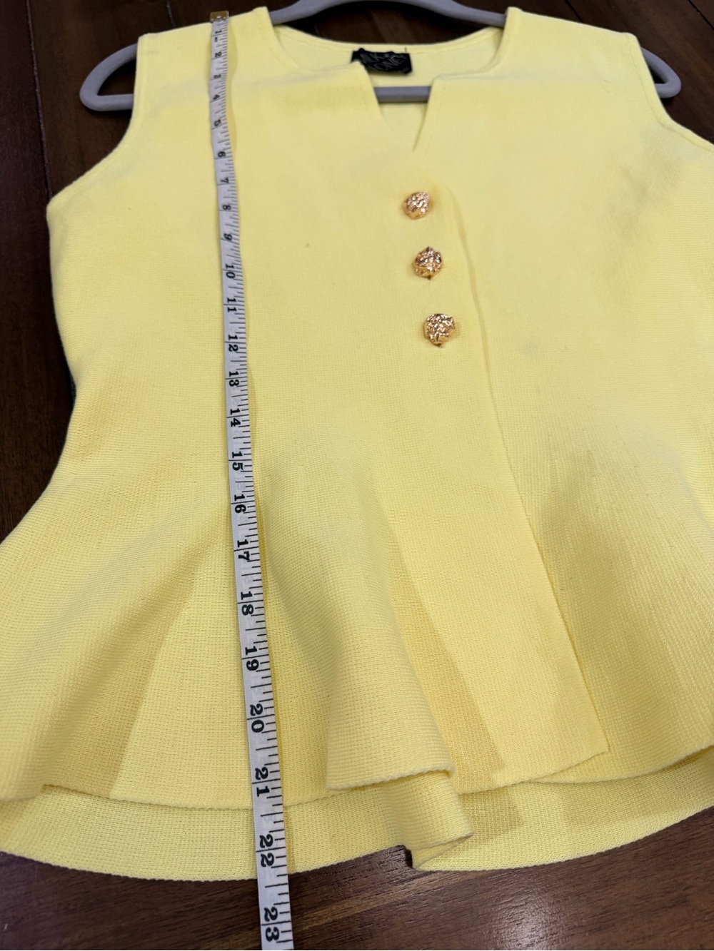 MILK & HONEY Lemon Yellow Peplum Knit Vest Top Sleeveless Gold Button NWOT Large - Picture 3 of 6